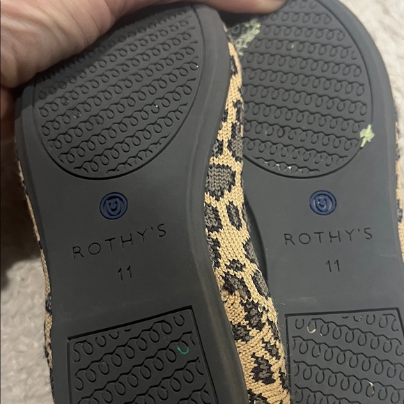 Leopard Print Kid’s Rothy’s Shoes - Picture 4 of 4